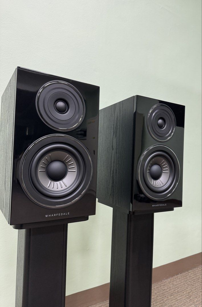 Wharfedale 12.2 Bookshelf + stand + banana plug (Category: Soundbars, Speakers & Amplifiers) located in Valenzuela. Submitted by zuubee (Listing ID 1451474189, Image 3). Description: Lightly used Minor scratch (see photos) Grills, box, manual included Kasama na speaker stand and 1M banana plug Pick up or meet up sm fairview Rfs - Switched to kanto uki setup Sold as a set.