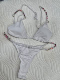 (Category: ) located in . Submitted by missy1024 (Listing ID 1451357502, Image 1). Description: .