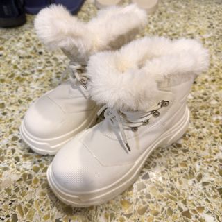 (Category: ) located in . Submitted by happyshoppinggg_ (Listing ID 1451494119, Image 1). Description: .