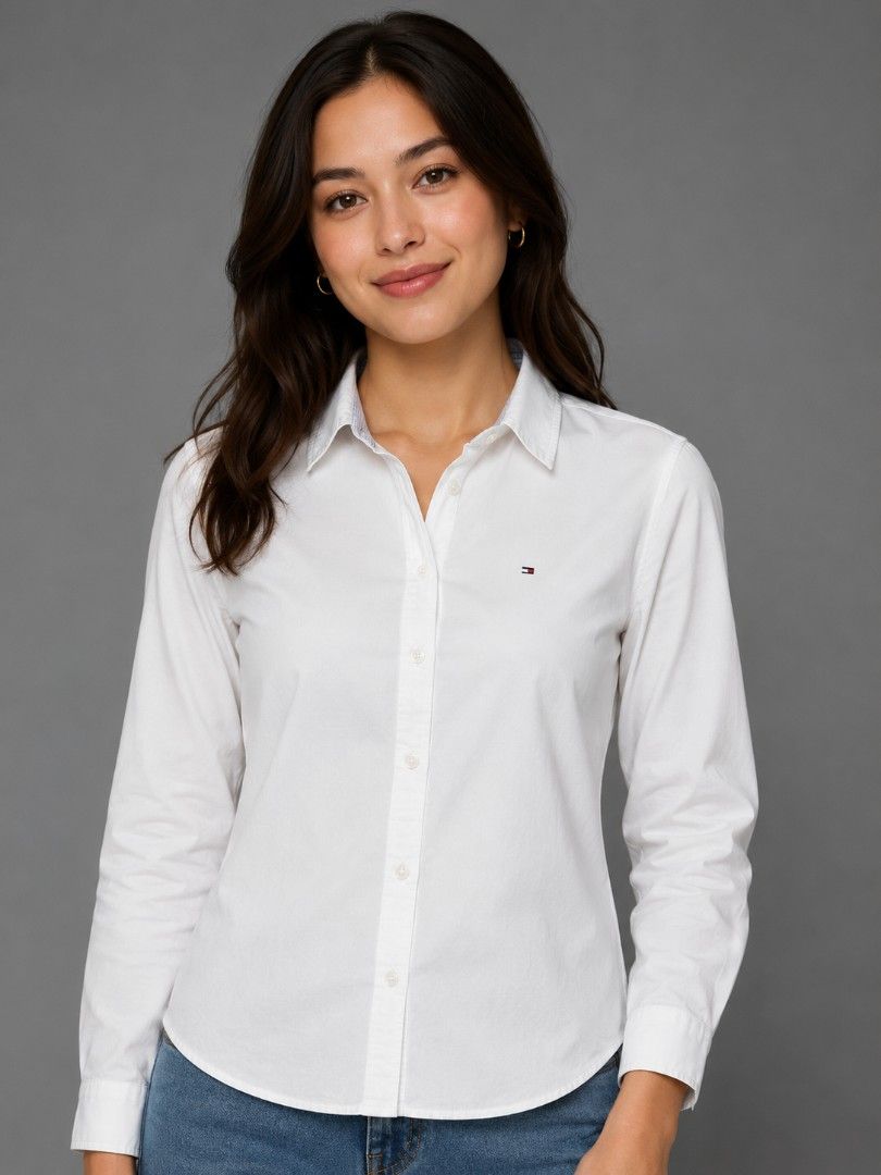 ✅Womens Tommy Hilfiger Polo (Category: Longsleeves) located in Dumaguete. Submitted by good_stuff_dgte (Listing ID 1451390588, Image 1). Description: ✅Womens Tommy Hilfiger Polo -₱750 -Size medium (18.5x27) -Embroidered logo -Color rate 9.8/10 -No issue (excellent condition).
