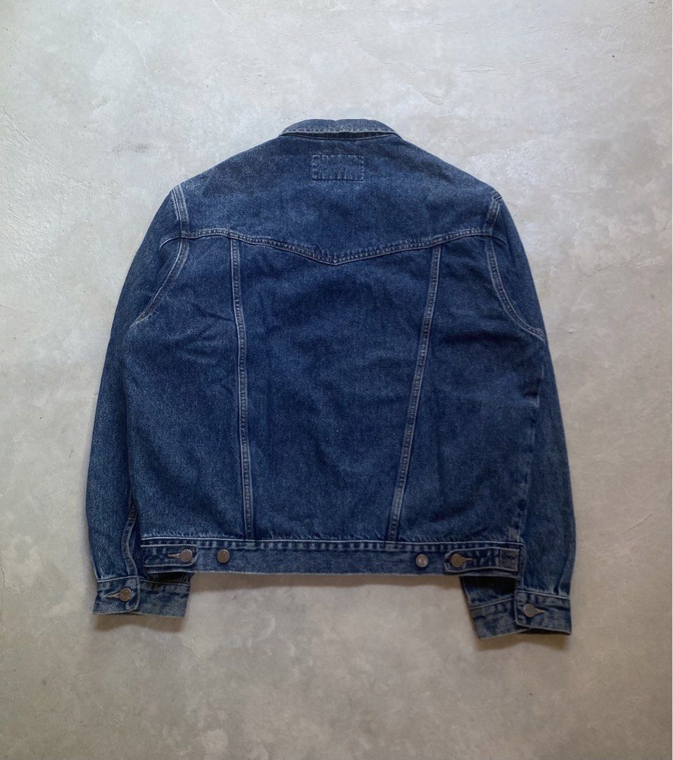 WRANGLER - VINTAGE W41001 DENIM JACKET (Category: Coats, Jackets and Outerwear) located in Naga. Submitted by junked_garments_v2 (Listing ID 1451445637, Image 2). Description: WRANGLER - VINTAGE W41001 DENIM JACKET CONDITION: EXCELLENT COLOR RATE: 9.5/10 ISSUE: NONE WIDTH 24” / LENGTH 25” DM ME TO PURCHASE!.