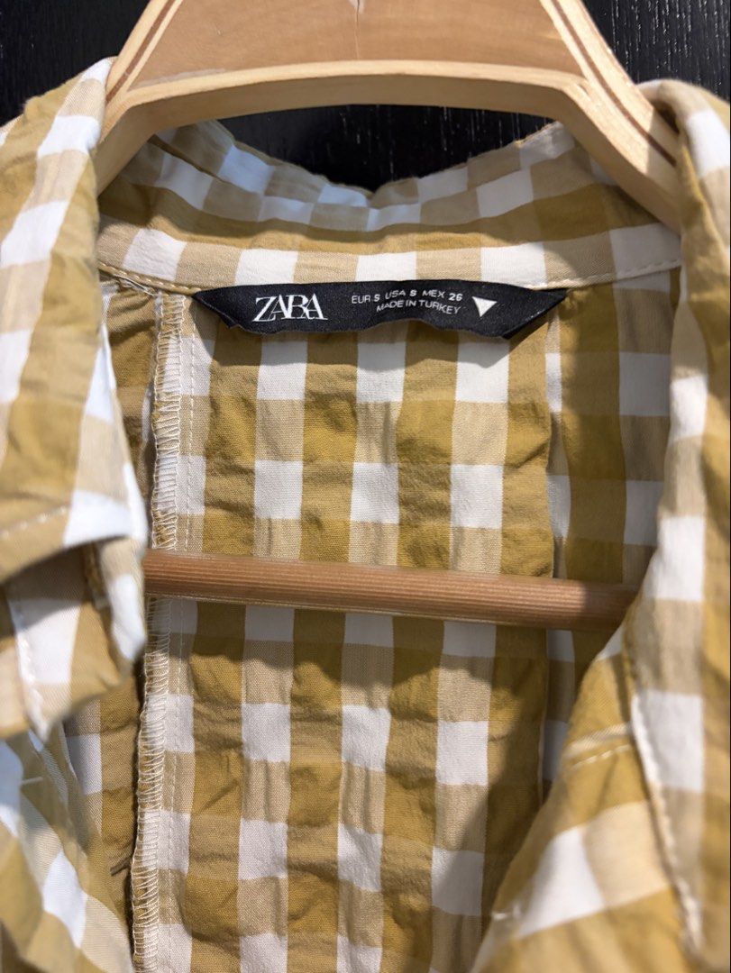 Zara checkered jacket (Category: Coats, Jackets and Outerwear) located in Manila. Submitted by coolandchic (Listing ID 1451461202, Image 2). Description: .
