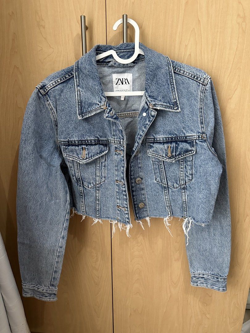 Zara Denim Crop Jacket (Category: Coats, Jackets and Outerwear) located in Angeles City. Submitted by ginlyy (Listing ID 1451462427, Image 1). Description: Original Zara Size M on tag Slightly used only What u see is what u get Add 100 for sf.