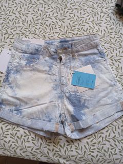 （分類：）位於 。 由 bb_1989 提交（商品編號 1451550487，圖片 1）。簡介： 。