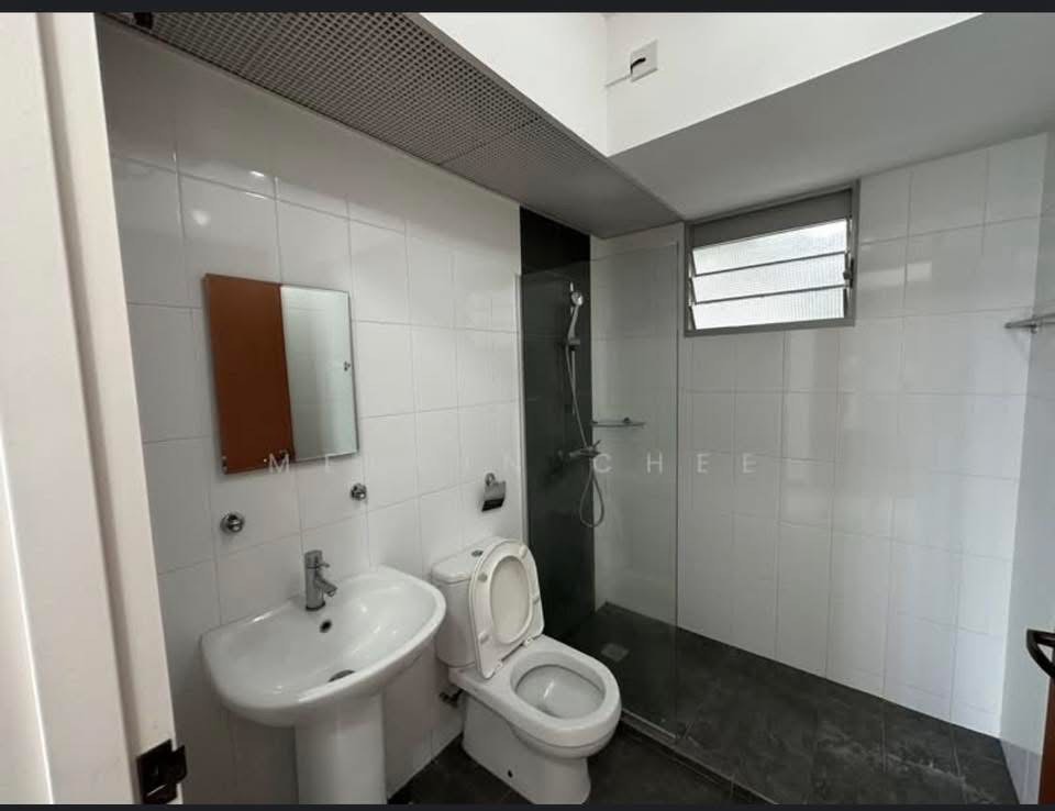 (Category: ) located in . Submitted by monlay (Listing ID 1451576149, Image 1). Description: .