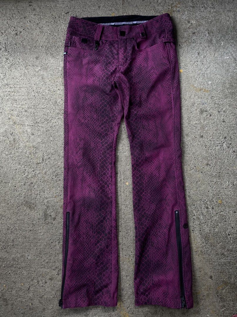 686 RESERVED SECRET SOFTSHELL PANT WOMEN’S (Category: Jeans) located in Kalibo. Submitted by bryaninosa20819 (Listing ID 1451582421, Image 1). Description: 686 RESERVED SECRET SOFTSHELL PANT WOMEN’S Dimes : 30-31x41 Waterproof Brand New Condition Excellent Color Rate 10 📩📩📩📩.