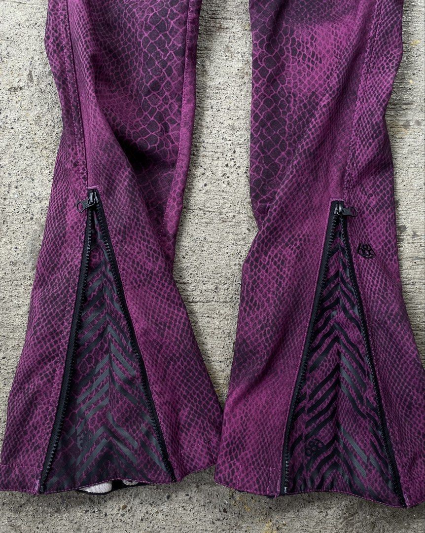 686 RESERVED SECRET SOFTSHELL PANT WOMEN’S (Category: Jeans) located in Kalibo. Submitted by bryaninosa20819 (Listing ID 1451582421, Image 3). Description: 686 RESERVED SECRET SOFTSHELL PANT WOMEN’S Dimes : 30-31x41 Waterproof Brand New Condition Excellent Color Rate 10 📩📩📩📩.