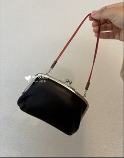 由 katybaby0105 (刊登 ID 1451604086，圖片 1) 提交，位於 的 (類別：)，說明：。