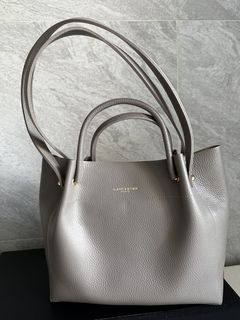 （分類：）位於 。 由 quietluxury_lover 提交（商品編號 1451575684，圖片 1）。簡介： 。
