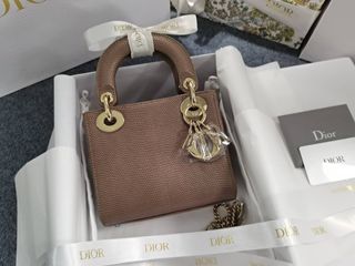 (Category: ) located in . Submitted by millenlavish_outlet (Listing ID 1451590583, Image 1). Description: .