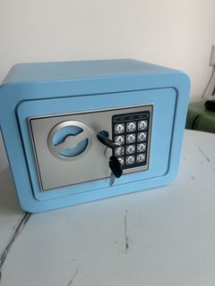 （分類：）位於 。 由 fashiontrade_luggage_company 提交（商品編號 1451591866，圖片 1）。簡介： 。