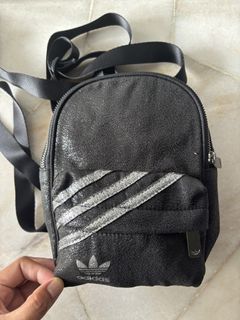 (Category: ) located in . Submitted by thriftingmeup (Listing ID 1451610872, Image 1). Description: .