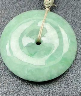 (Category: ) located in . Submitted by fei.cui.jadeite (Listing ID 1451521856, Image 1). Description: .