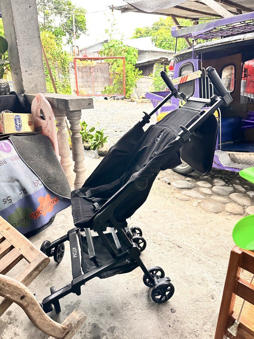 Akeeva Atom Stroller (Category: Strollers) located in Manila. Submitted by chickennumggets11 (Listing ID 1451527389, Image 2). Description: Akeeva Atom stroller - Lightweight and compact design - Effortless folding and carrying - Secure 5-point harness - Convenient under-seat storage basket Compact easy to carry For travel Airline approved/ cabin approved Weight of the stroller 5kgs Ideal for newborn up to 20kgs Rfs: outgrown Last price na po ang