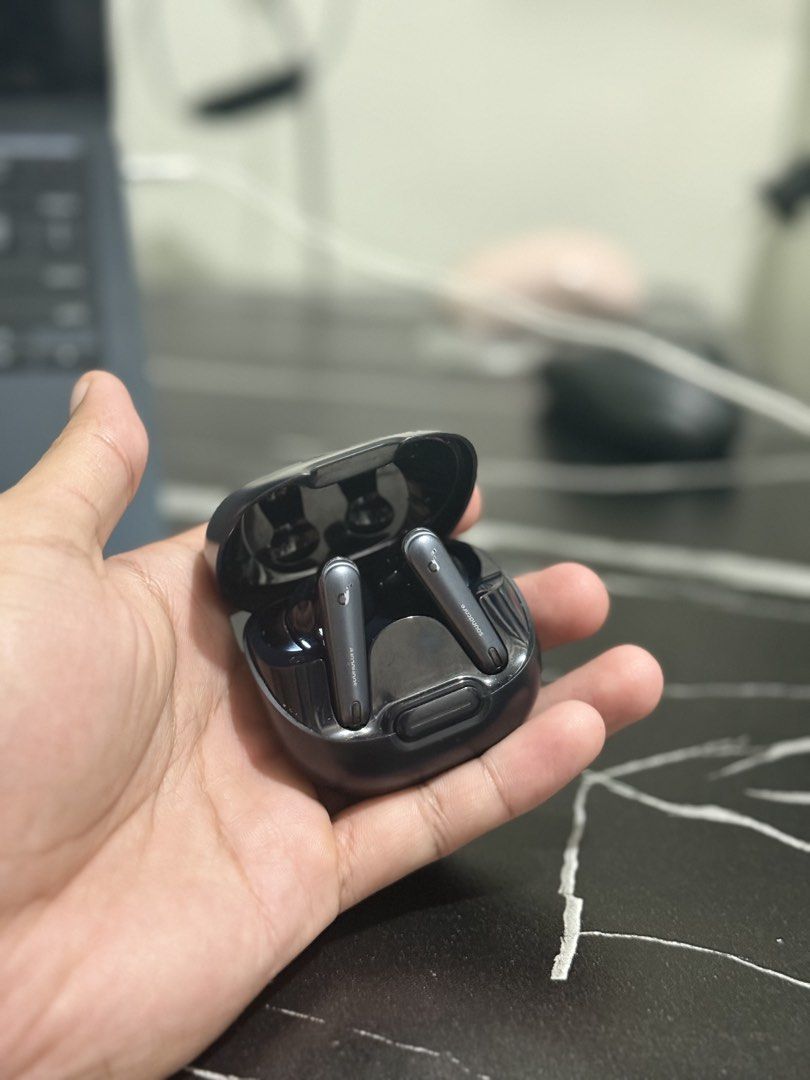 Anker Soundcore Liberty 4 NC (Category: Earphones) located in Makati City. Submitted by shwnty (Listing ID 1451541956, Image 1). Description: - Anker Soundcore Liberty 4 NC With Active Noise Cancellation! perfect for running and studying in cafes or noisy places Long Battery Life No Issues!.