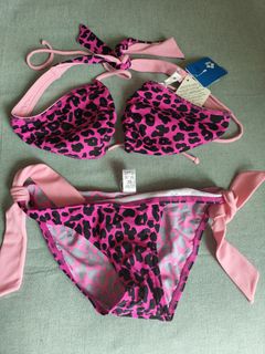 (Category: ) located in . Submitted by xiaobai_J (Listing ID 1451540463, Image 1). Description: .