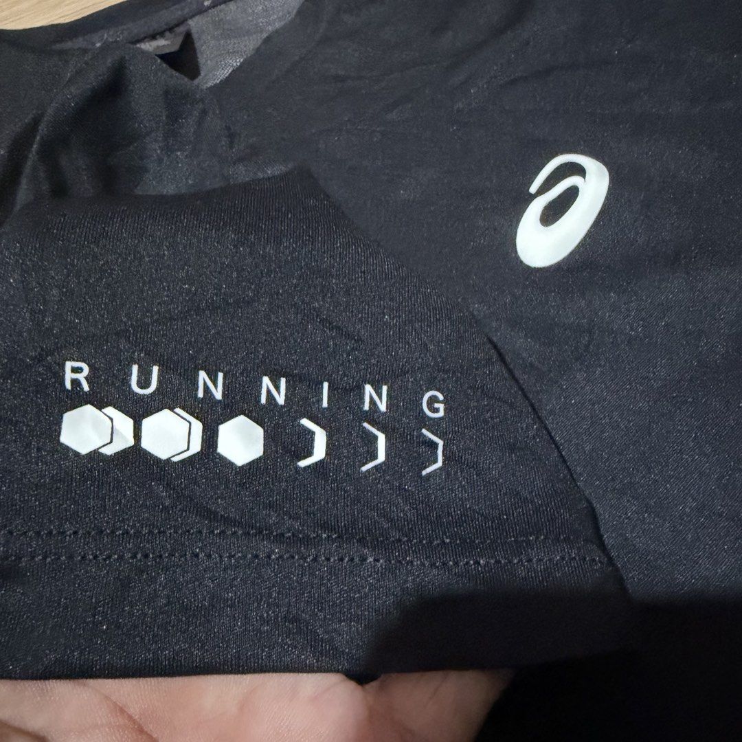 Asics Running Shirt (Category: Activewear) located in Davao. Submitted by ckkb1821 (Listing ID 1451524776, Image 2). Description: Asics Running Shirt Small (19 x 25") fits Medium Excellent condition ₱499 only +sf.