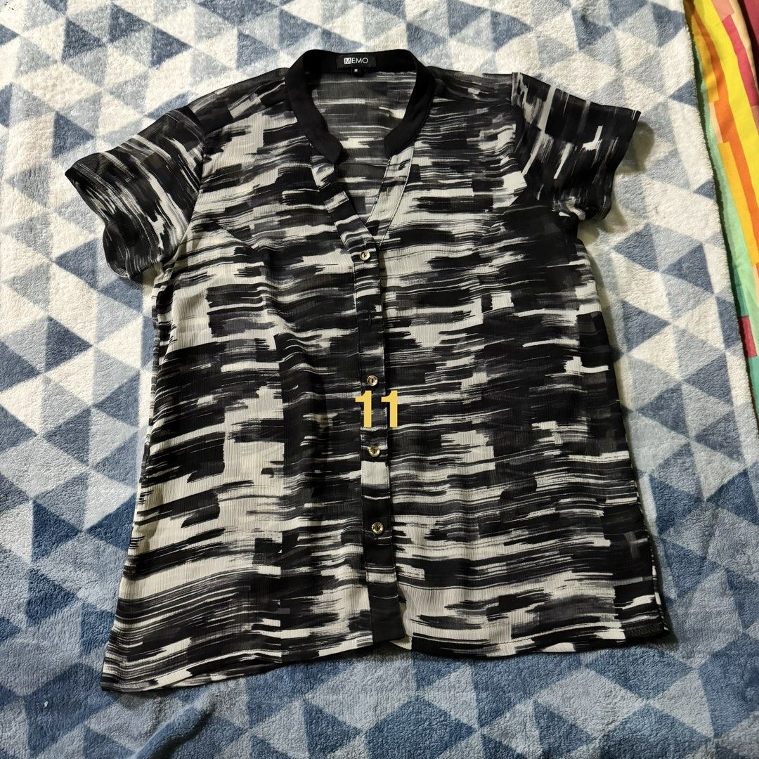 Assorted blouses for sale (Category: Blouses) located in Makati City. Submitted by jinger_21 (Listing ID 1451636630, Image 1). Description: Assorted brands Lightly used Fits small to large frames Minimum purchase Php 300.00. (Plus shipping fee) Details: 2. Size Large Color: yellow mustard No brand 3. Size Small Color royale blue Brand: Kashieca 4. Size medium Color white Brand: Memo 5. Size medium Color dark blue Brand: Uniqlo 6. Size Medium Colo