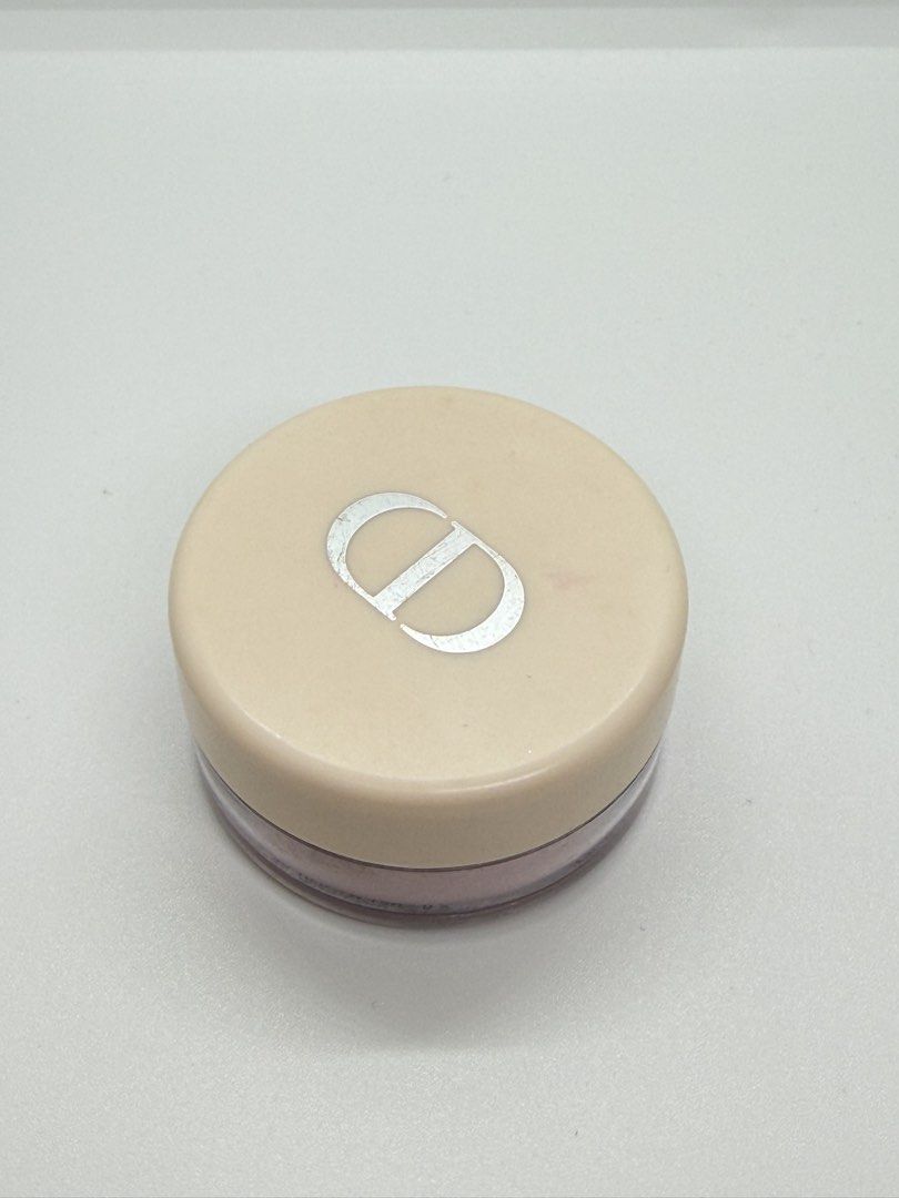Authentic Dior Cushion Loose Powder Coral (Category: Makeup) located in Mandaluyong City. Submitted by elle_scent (Listing ID 1451693797, Image 1). Description: LAST PRICE POSTED 2g Like new konti lang po nagamit Coral No box As is Tester Location Mandaluyong Lalamove Grab Manila Area JRS for provincial area .