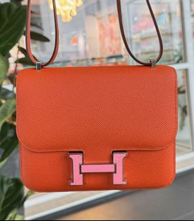 (Category: ) located in . Submitted by luxfashionz (Listing ID 1451625011, Image 1). Description: .