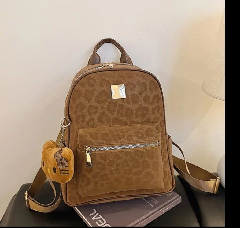 Backpack （分類：背囊）位於 Hong Kong。 由 safecloud-2f56 提交（商品編號 1451610968，圖片 3）。簡介： 。