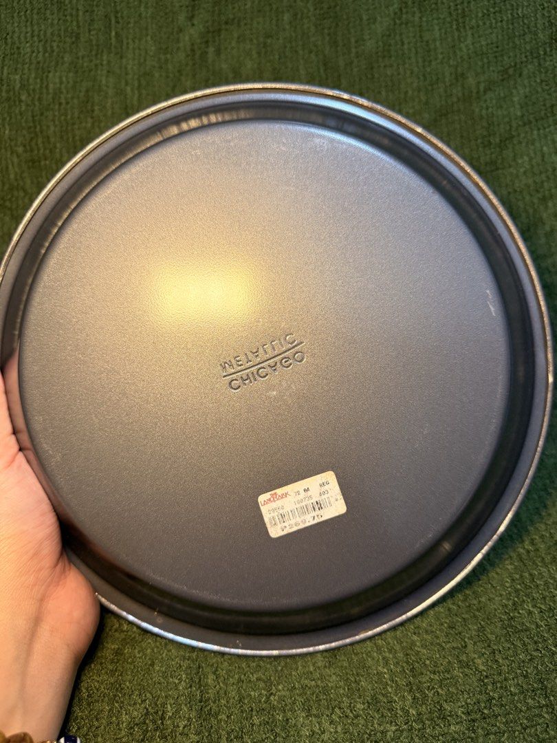 Baking Pan (Category: Bakeware) located in Manila. Submitted by georgethjafine (Listing ID 1451688231, Image 3). Description: .