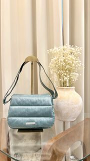 (Category: ) located in . Submitted by thirtyfinds (Listing ID 1451588001, Image 1). Description: .