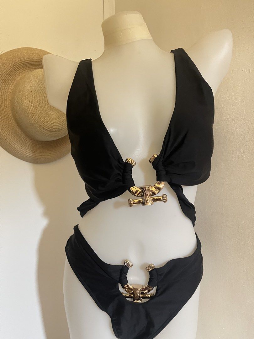 Black 2pc swimsuit (Category: Bikinis & Swimsuits) located in Taguig. Submitted by declutterwithtally (Listing ID 1451608064, Image 1). Description: 🌊 Preloved Swimsuits for Sale 👙 Available Styles: One-piece Two-piece Brands: Zaful and SHEIN Condition: Brand new (never worn) Like new (excellent condition) used 1-2x Size: Large on tag Best fits: Bust:40A Waist:30–32 inches Perfect for beach trips, pool days, vacations, or your next getaway! All