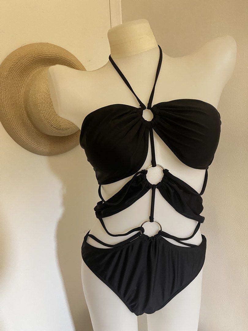 Black sexy swimsuit (Category: Bikinis & Swimsuits) located in Taguig. Submitted by declutterwithtally (Listing ID 1451608479, Image 3). Description: 🌊 Preloved Swimsuits for Sale 👙 Available Styles: One-piece Two-piece Brands: Zaful and SHEIN Condition: Brand new (never worn) Like new (excellent condition) used 1-2x Size: Large on tag Best fits: Bust:40A Waist:30–32 inches Perfect for beach trips, pool days, vacations, or your next getaway! Al