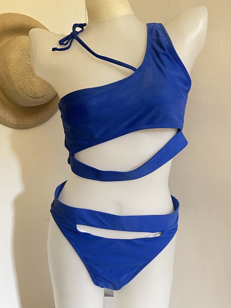 Blue 2pc bikini swimsuit (Category: Bikinis & Swimsuits) located in Taguig. Submitted by declutterwithtally (Listing ID 1451608223, Image 2). Description: 🌊 Preloved Swimsuits for Sale 👙 Available Styles: One-piece Two-piece Brands: Zaful and SHEIN Condition: Brand new (never worn) Like new (excellent condition) used 1-2x Size: Large on tag Best fits: Bust:40A Waist:30–32 inches Perfect for beach trips, pool days, vacations, or your next getawa