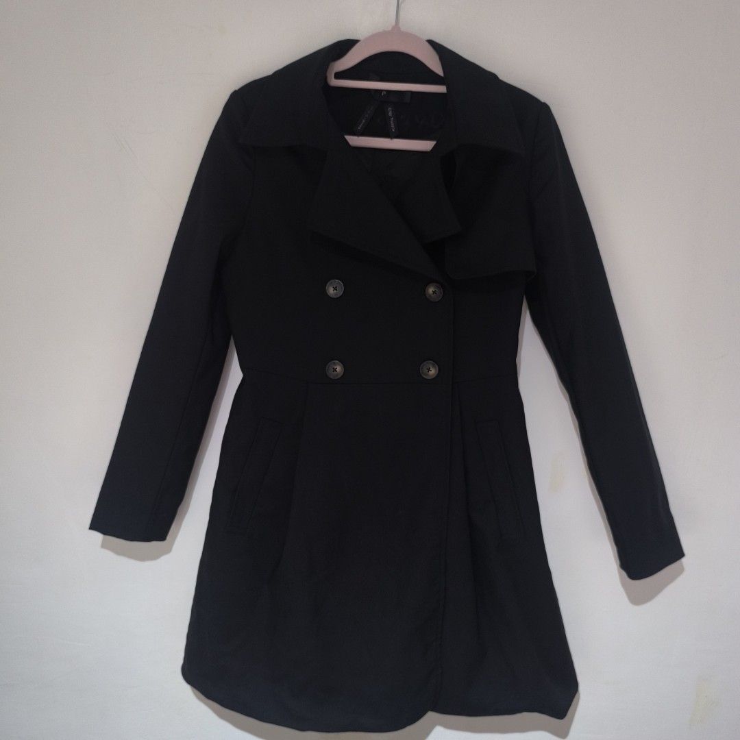 Bread n Butter Black Coat Dress (Category: Coats, Jackets and Outerwear) located in Manila. Submitted by yui021 (Listing ID 1451518715, Image 3). Description: - Thrifted. Very good quality 10/10. There's a lining, and tailored cuts. - Loc: Sta. Ana, Manila. - No COD or GCash..