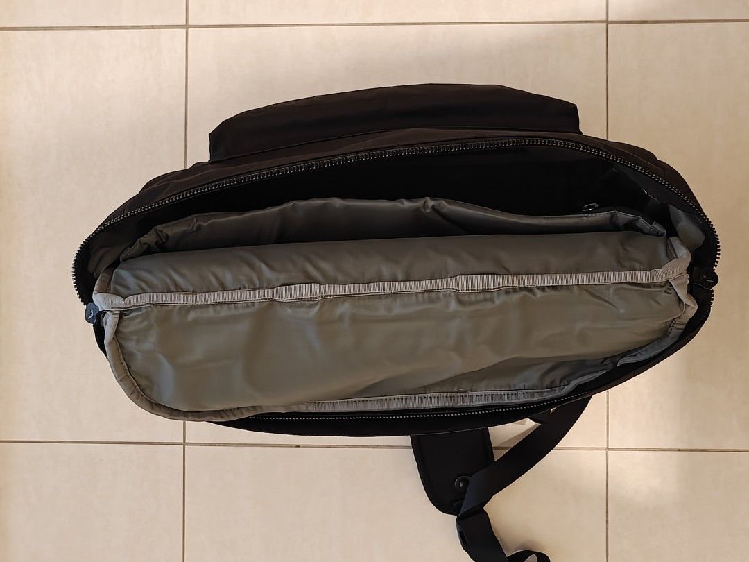 Brompton backpack (Category: Sling Bags) located in Singapore. Submitted by delaynomore_65 (Listing ID 1451588025, Image 7). Description: Original Brompton bag. Bought at Funan, seldom used. Self collect at 596288. Price is fixed..