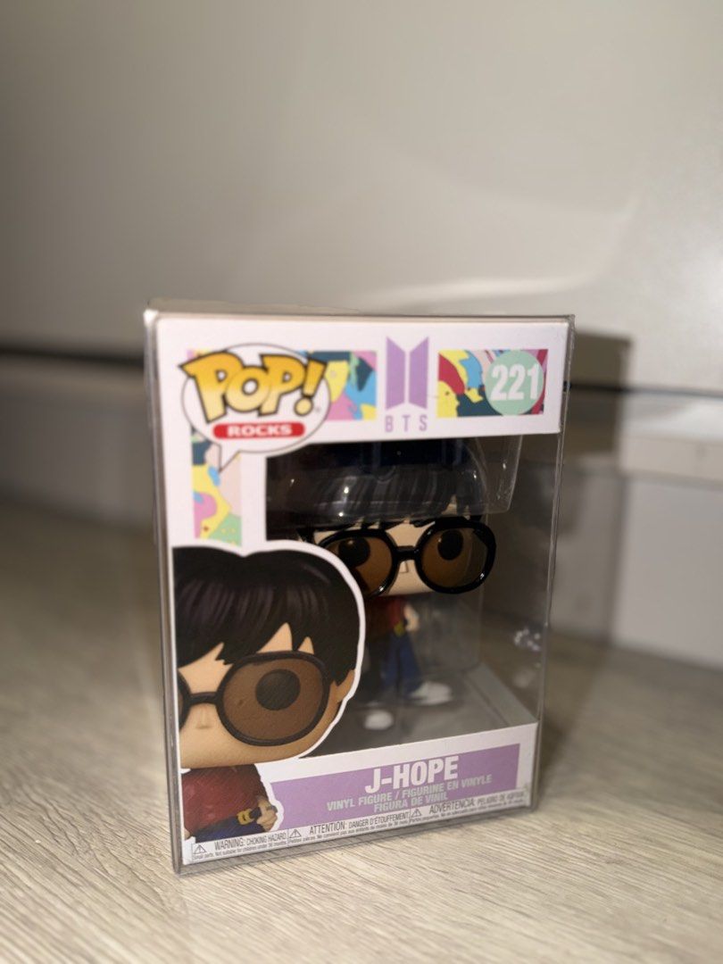 BTS Jhope Dynamite Funko Pop! #221 (Category: K-Wave Merchandise) located in Caloocan City. Submitted by eyeftee (Listing ID 1451663876, Image 1). Description: - BTS J-Hope Dynamite Funko Pop (#221) • from the Dynamite collection • comes in its original protective case (no scratches, all good) free brand new proctector & freebies! 💜.