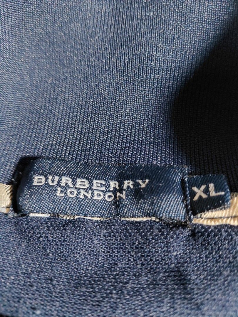 BURBERRY DRIFIT POLO | DRI-FIT | NAVY BLUE | AUTHENTIC (Category: Tshirts & Polo Shirts ) located in Caloocan City. Submitted by iknow-nothing (Listing ID 1451588169, Image 3). Description: ♡ Great Condition ♡ No Hidden Issues ♤ Size XL (29 x 22) ♤ Authentic complete with tags.