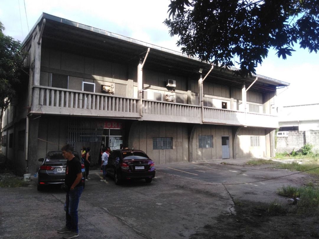 Cainta Rizal | Warehouse For Sale - #8017 (Category: Commercial) located in Makati City. Submitted by everbrightph_09171681688 (Listing ID 1451523885, Image 2). Description: ERE Code: 8017 Property Details: Warehouse FA: 4000 sqm LA: 4964 sqm Property Features: 2 story warehouse With 24 meter frontage Can fit several 40 footer container Asking Price: Php 300,000,000.00 For best assistance and viewing schedule, call your professional real estate p