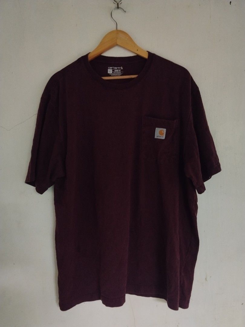Carhartt K87 Maroon shirt (Category: Tshirts & Polo Shirts ) located in Ilog. Submitted by jzee03 (Listing ID 1451580636, Image 1). Description: Carhartt K87 Maroon Pocket Tee L on tag Dimes: 24x30 Color rate: 9/10 Very Good Condition Issue: oil stain sa likod pero hindi naman halata 550.