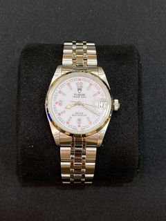 （分類：）位於 。 由 wongyanwatch 提交（商品編號 1451564461，圖片 1）。簡介： 。