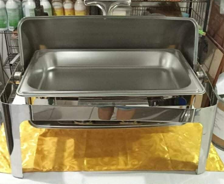 Chaffing Dish Rental (Category: Other Kitchenware & Tableware) located in Manila. Submitted by bing.02 (Listing ID 1451535732, Image 1). Description: - Full-size stainless steel chafing dish - Includes full-size food pan and lid - Keeps food warm, ideal for gatherings, parties, and catering - Sturdy stand with dedicated space for a fuel burner - Easy to set up and use for any occasion 📱0917 156 7261 📱0925 788 1972 📱0933 816 6880.