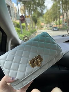 （分類：）位於 。 由 yintiny 提交（商品編號 1451597170，圖片 1）。簡介： 。