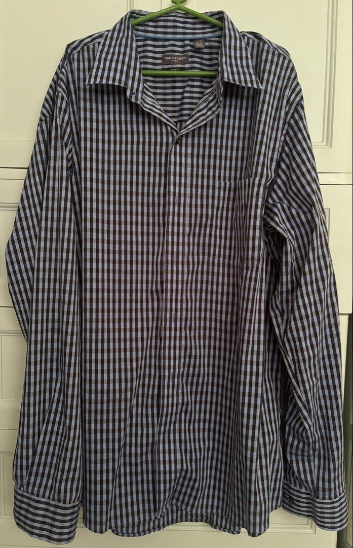 Checkered Longsleeves for Men (Category: Coats, Jackets and Outerwear) located in Nabua. Submitted by prlvdthgss (Listing ID 1451535376, Image 1). Description: RFS: Hindi na kasya. Still in very good condition 💯 No discoloration. Large on tag 🏷️ Measurement: Length:80cm Width: 60cm Price+sf Gcash 📍camsur, bicol.