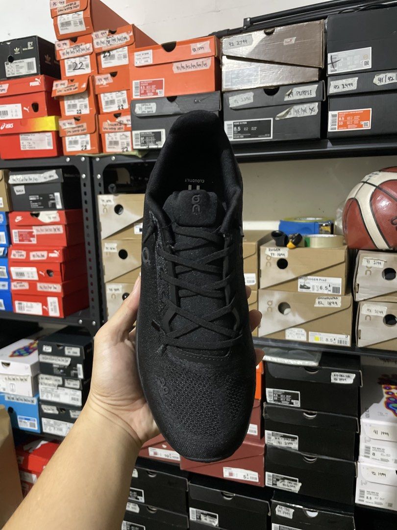 Cloudtilt Eclipse (Category: Sneakers) located in Bago City. Submitted by leonaldsole (Listing ID 1451645440, Image 3). Description: Size 10 US + shipping fee.