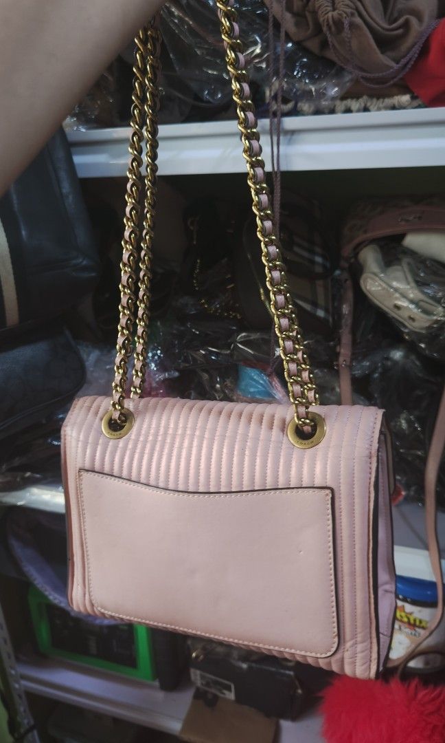 Coach Parker Quilted leather 2 way bag (Category: Luxury Bags & Wallets) located in Las Pinas. Submitted by anna_so2 (Listing ID 1451550917, Image 2). Description: see pics for bag preference ang ganda pa nya sign of used only.