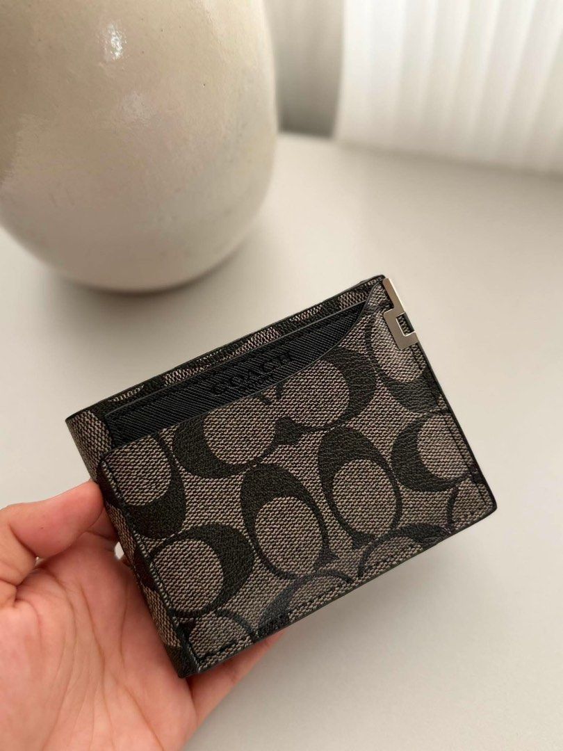 Coach Wallets (Category: Wallets & Card holders) located in Bacolor. Submitted by bypursella (Listing ID 1451654855, Image 1). Description: pre orders limited stocks only ! .