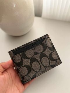 (Category: ) located in . Submitted by bypursella (Listing ID 1451654855, Image 1). Description: .