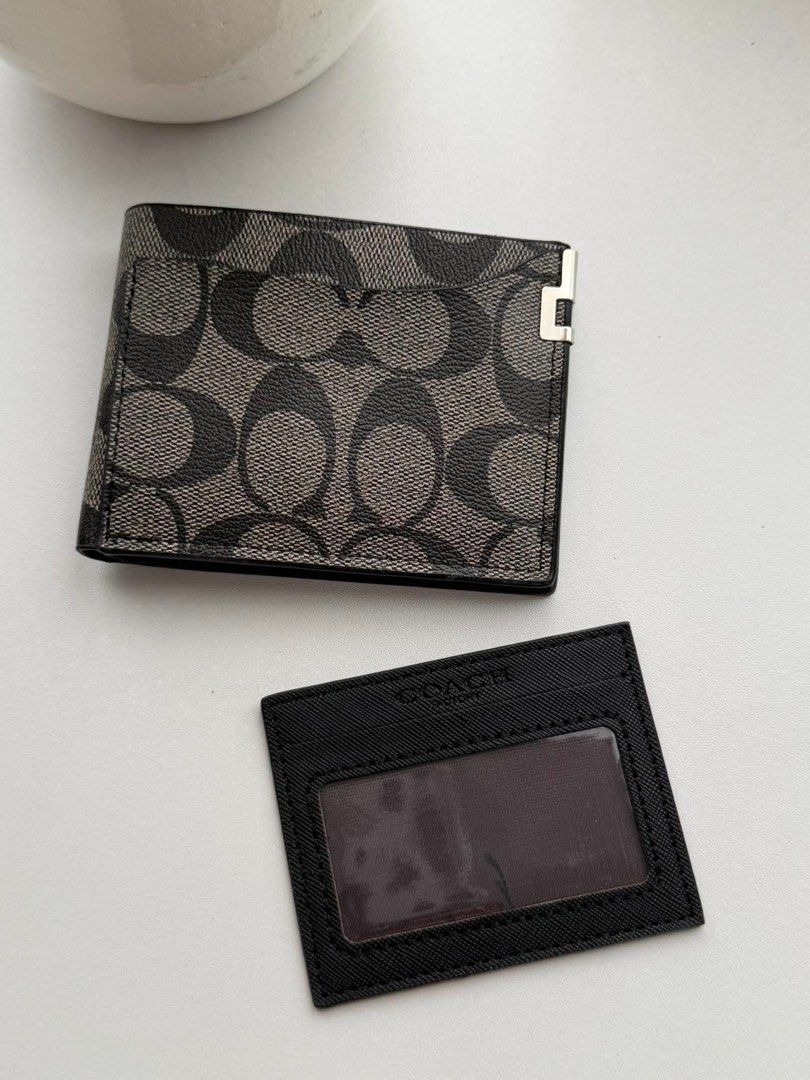 Coach Wallets (Category: Wallets & Card holders) located in Bacolor. Submitted by bypursella (Listing ID 1451654855, Image 3). Description: pre orders limited stocks only ! .