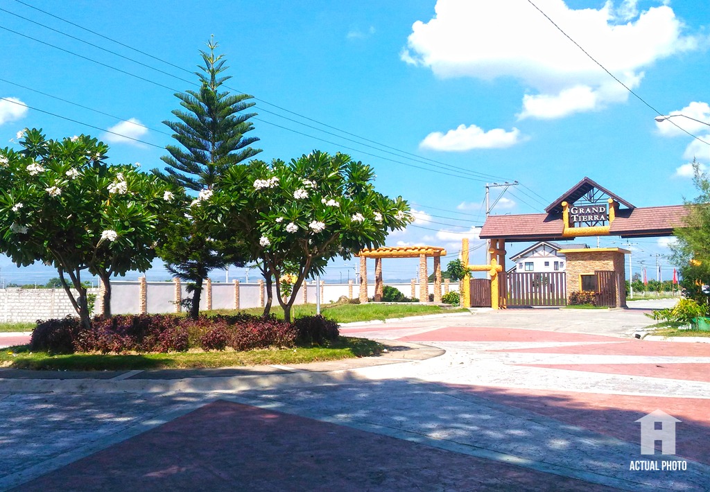 (Category: ) located in . Submitted by domusio (Listing ID 1451698438, Image 1). Description: .