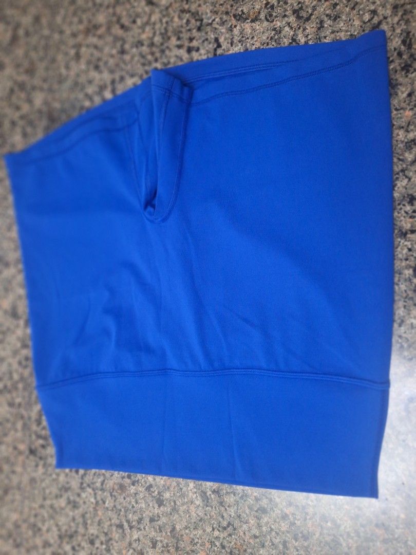 CREYOSA Royal Blue Athletic Pants Size L (Category: Joggers) located in Mandaluyong City. Submitted by erlize (Listing ID 1451535162, Image 2). Description: - Brand: Creyosa - Color: Royal Blue - Size: L - Material: Polyamide and Elastane (for comfortable stretch) - Features: Ruched detail at the waist - Perfect for: Workouts or casual wear - Condition: Please check photos for details.