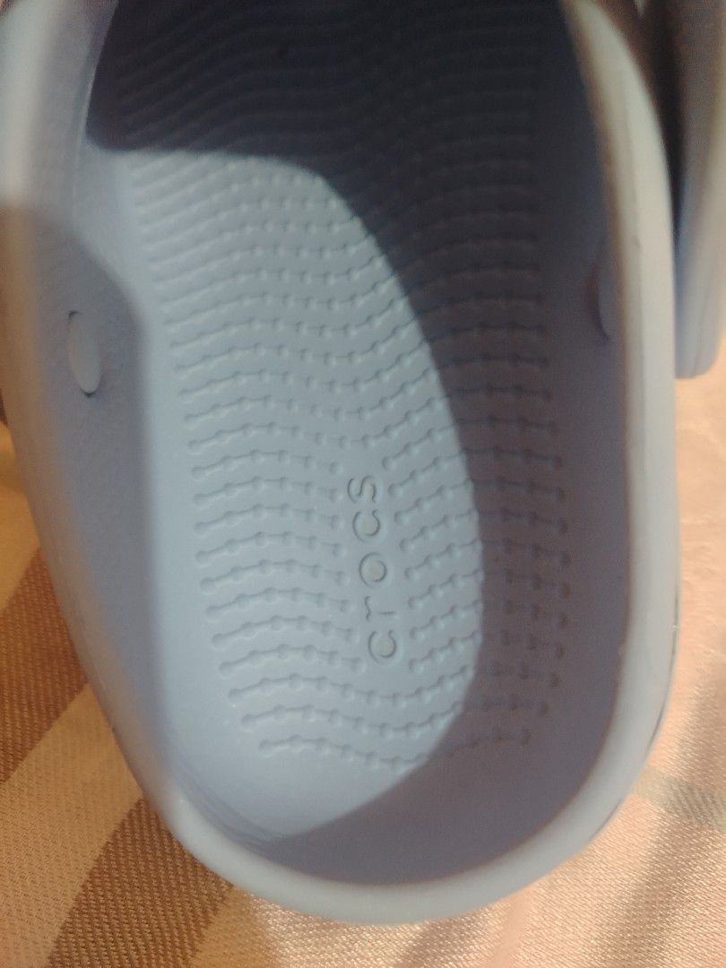 CROCS Kids Clogs (Category: Babies & Kids Fashion) located in Abucay. Submitted by zai_1313 (Listing ID 1451632476, Image 3). Description: - Size C13, EU 30-31 - Brandnew Condition -COD/COP thru LBC.