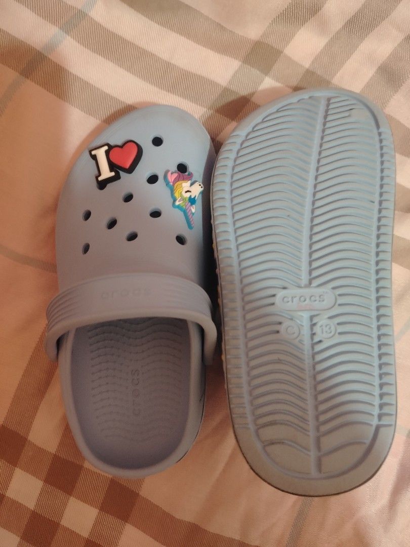 CROCS Kids Clogs (Category: Babies & Kids Fashion) located in Abucay. Submitted by zai_1313 (Listing ID 1451632476, Image 2). Description: - Size C13, EU 30-31 - Brandnew Condition -COD/COP thru LBC.
