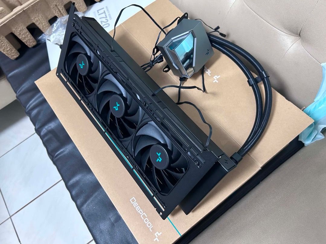DeepCool LT720 Liquid Cooler (Category: Computer Parts) located in Quezon City. Submitted by xbeater (Listing ID 1451697691, Image 3). Description: ⚠️ PLEASE READ FULL POST ⚠️ **************************** Check my seller feedback for peace of mind: https://www.carousell.ph/xbeater/ PM is the key. Thanks 🤟😇 **************************** DeepCool LT720 AIO Liquid Cooler - 360mm Radiator with 3 Fans - Includes All Original Accessories and Box - In 